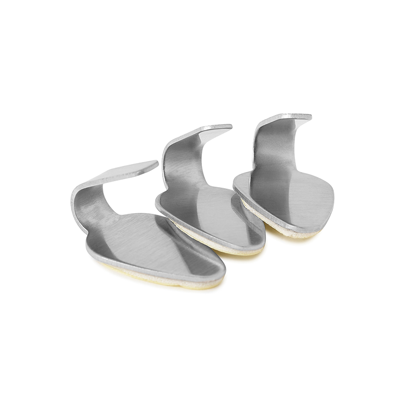 3 Adhesive Oval Shaped Hooks 2 CM